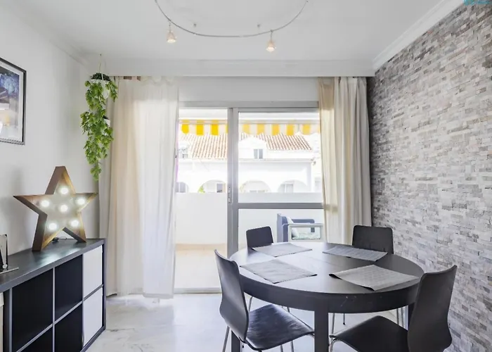 Myramar Cactus & Pool Apartment *